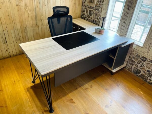 Customizable Executive office table